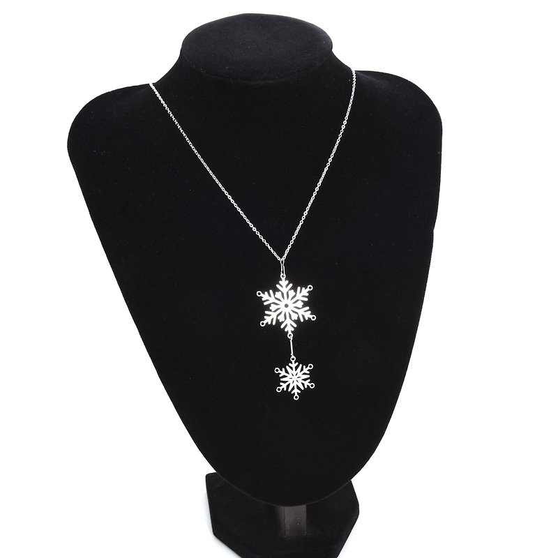 Thin Steel Necklace - Snowflakes Exquisite and Round Medical Grade Thin Steel Will Not Oxidize Allergies - Necklaces - Stainless Steel Silver