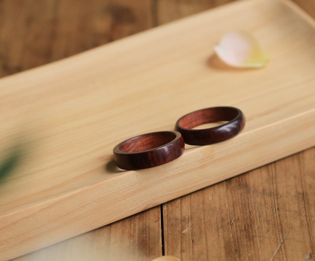 Wooden hot sale ring stand