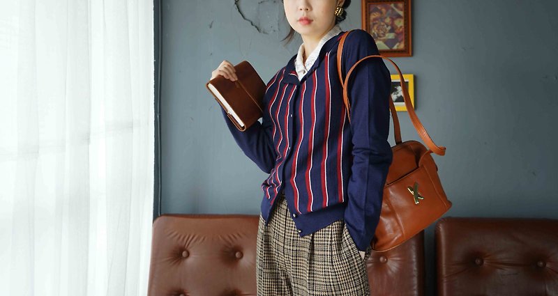 Treasure Hunting Vintage-Wenqing Dark Blue Straight Line College Wind Thin Knit Jacket - Women's Sweaters - Polyester Blue