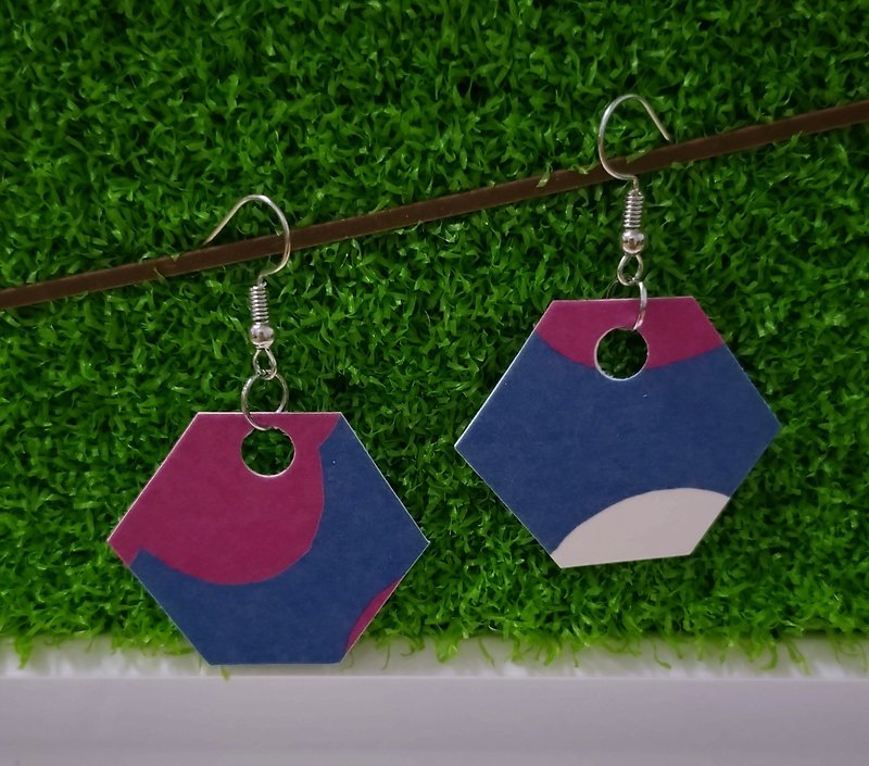 sou.sou series. Smiling hexagon one - Earrings & Clip-ons - Eco-Friendly Materials Multicolor