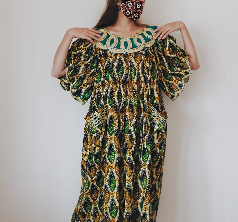 Vintage 非洲蠟染花布洋裝 刺繡極有份量 - 連身裙 - 棉．麻 