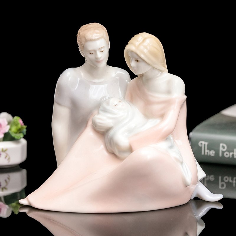 英國Royal Worcester 家人溫情 2005年精緻彩釉陶瓷雕塑瓷偶擺飾 - 擺飾/家飾品 - 瓷 