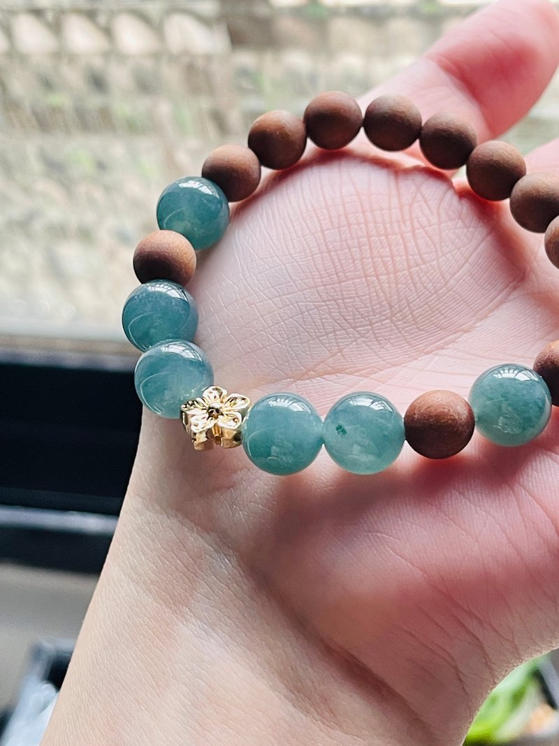 Jade x Sandalwood. Rabbit Design Blue Water Jade Bracelet II - สร้อยข้อมือ - หยก 