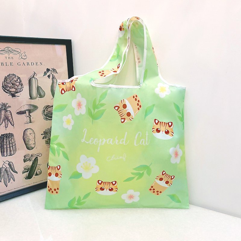 Tung flower x small stone tiger environmental protection folding shopping bag / ChiaBB shoulder waterproof storage bag - กระเป๋าแมสเซนเจอร์ - วัสดุกันนำ้ สีเขียว