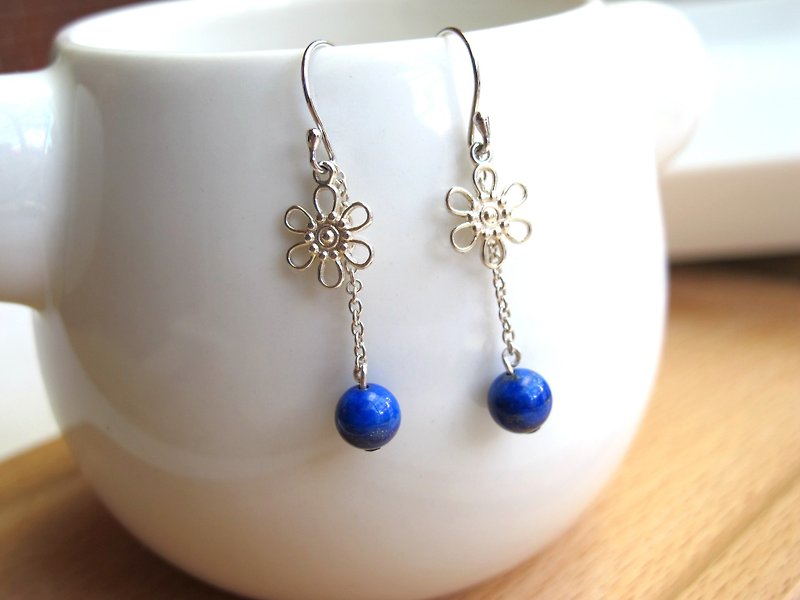 [Tung Blossom] Lapis Lazuli x 925 Silver - Earrings Series - Handmade Natural Stone Series - Earrings & Clip-ons - Crystal Blue