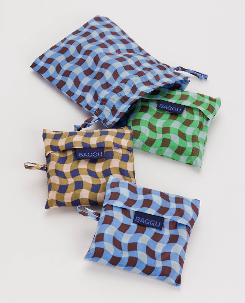 BAGGU Environmental Protection Bags in a Set of Three - Plaid Series (with bundle mouth storage bag) - กระเป๋าเครื่องสำอาง - วัสดุกันนำ้ สีน้ำเงิน