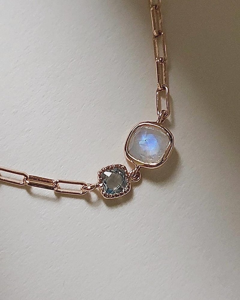 Muchia Moonstone Crystal Bracelet/Sterling Silver/Crystal/Light Jewelry - สร้อยข้อมือ - คริสตัล สีใส