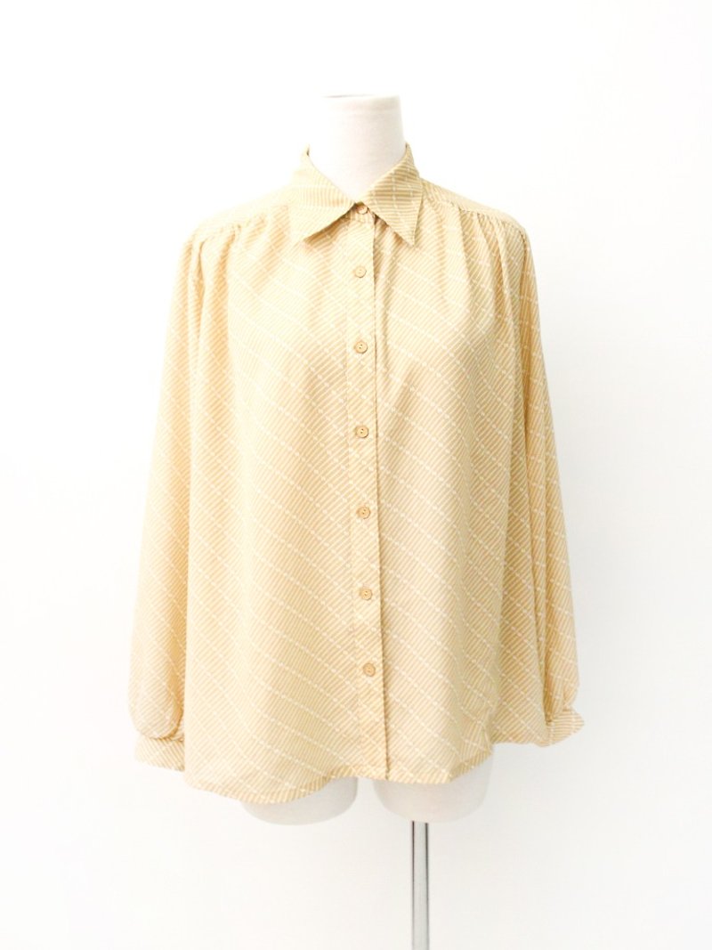 Japanese vintage brown yellow geometric long-sleeved vintage shirt Vintage Blouse - เสื้อเชิ้ตผู้หญิง - เส้นใยสังเคราะห์ สีเหลือง