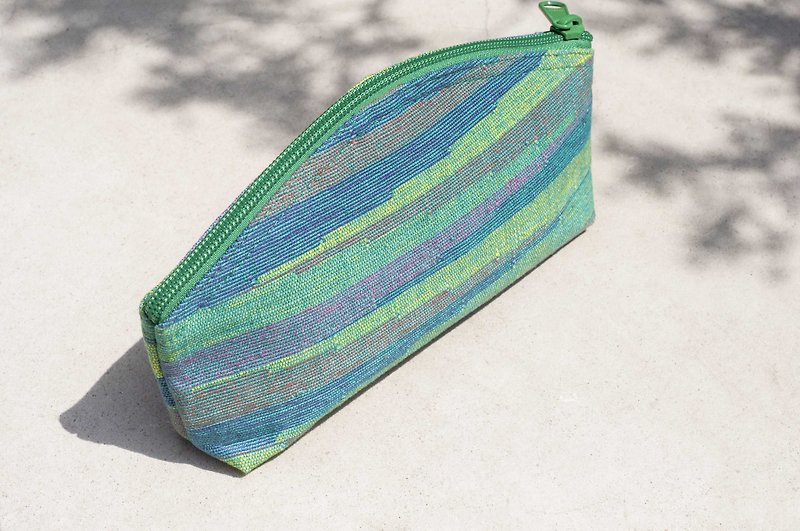 達卡織化妝包 民族風包 悠遊卡套 手機包 零錢包 耳機袋-綠色草原 - 化妝包/收納袋 - 棉．麻 多色