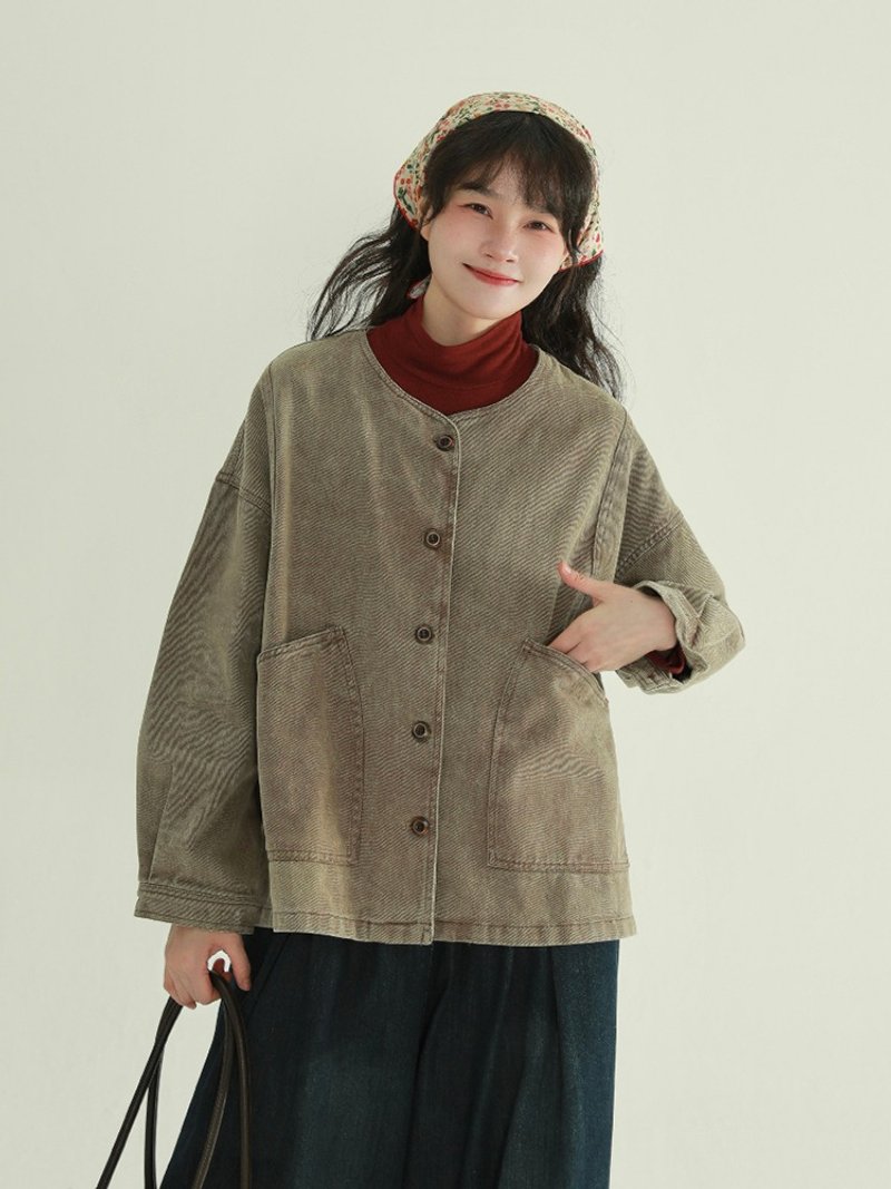 Off-white/light brown round neck large pocket jacket Japanese style simple casual pocket collarless jacket - Women's Casual & Functional Jackets - Cotton & Hemp Brown