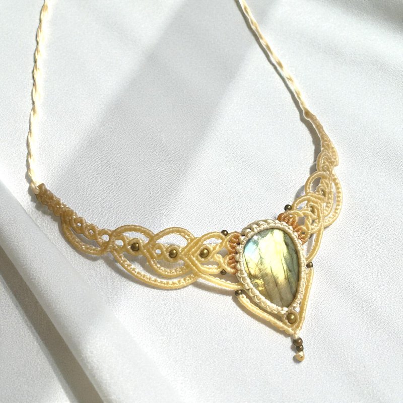 Crystoria Stone | Macrame | 南美蠟線 | 項鍊 | 黃光拉長石 - 項鍊 - 寶石 黃色