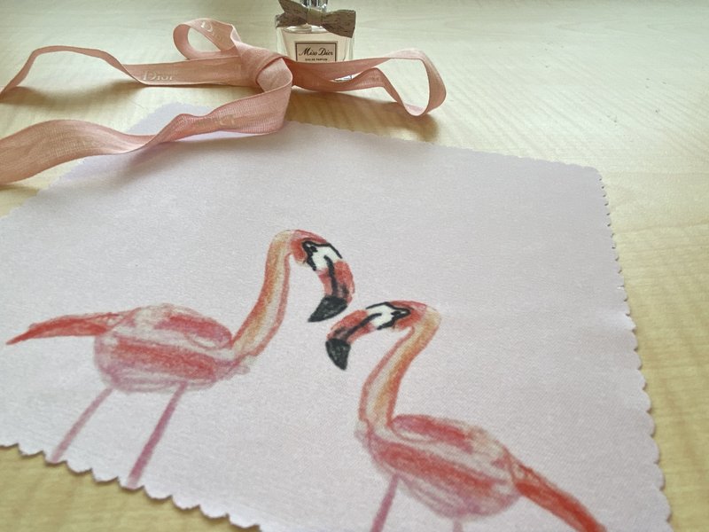 I just want to be with you as a Valentine's Day gift. The flamingo is wiped clean and covered with 200 Valentine's Day cards. - Eyeglass Cases & Cleaning Cloths - Polyester Pink