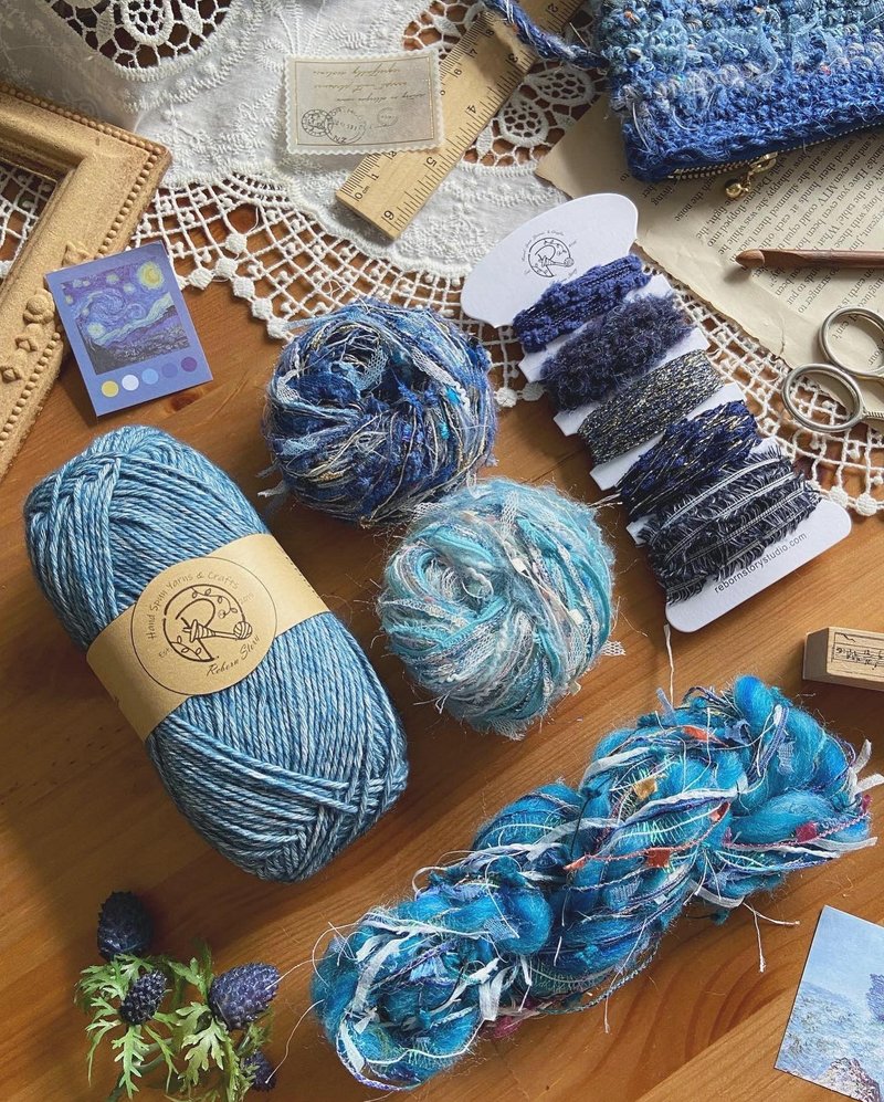 Limited Edition Textured Color Yarn Material Gift Box Set (Ocean Blue) - เย็บปัก/ถักทอ/ใยขนแกะ - วัสดุอื่นๆ สีน้ำเงิน