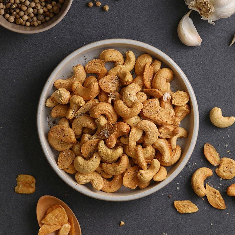 HiNUTS Garlic Cashew Nuts (packed in 6 packs) - Nuts - Fresh Ingredients 