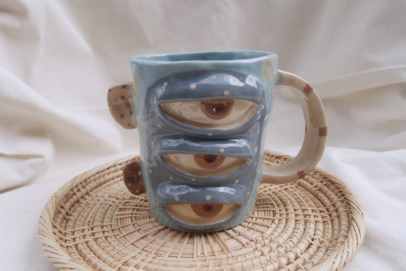 Handmade ceramic mug  with 3eye in blue : ) - 花瓶/花器 - 陶 藍色
