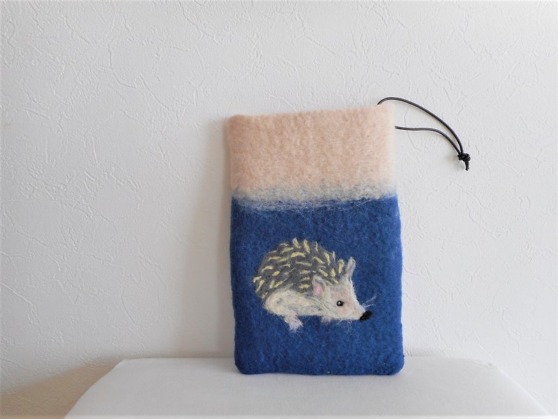 Hedgehog case - Other - Wool Blue