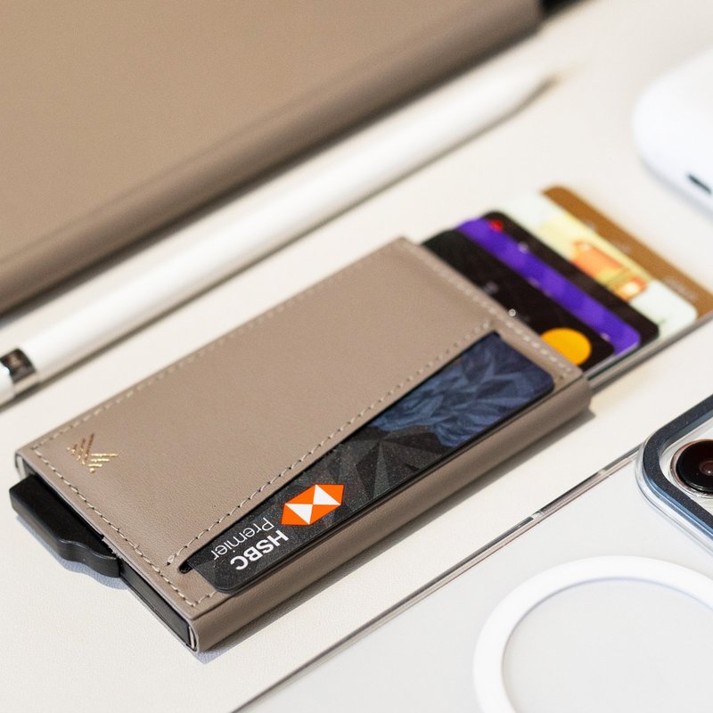 LUCID REFINED | 優質素皮革磁吸金屬卡套兼容MagSafe for iPhone - 名片夾/名片盒 - 人造皮革 藍色