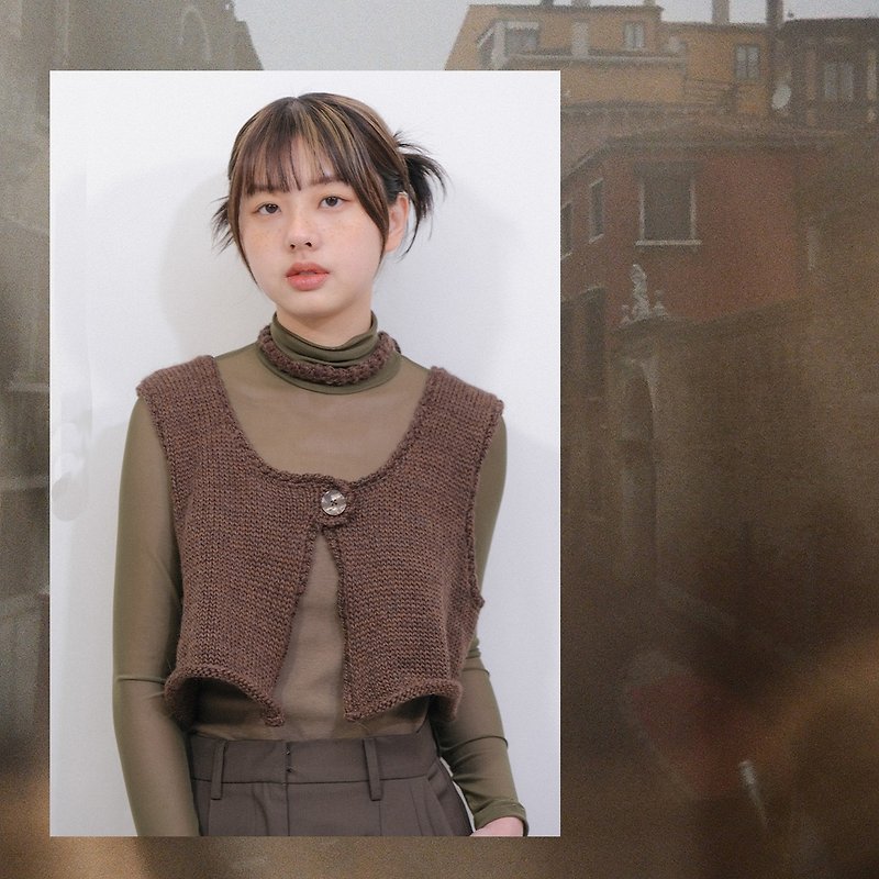 【BORING 03.02】Brown Knitted Vest - Women's Sweaters - Wool Brown