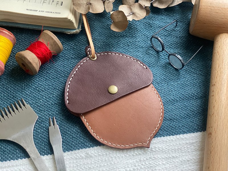 Leather Goods Handmade Course Acorn Leather Card Holder 【1 person into a group】 - เครื่องหนัง - หนังแท้ 