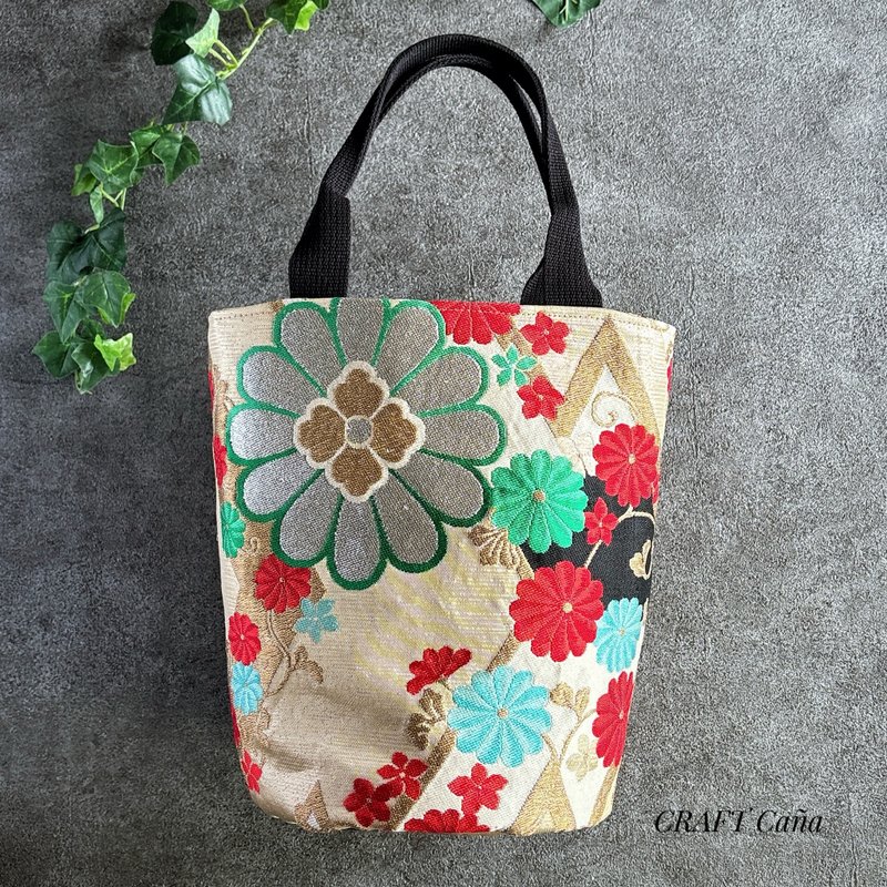 Kimono Obi remake Tote Bag Goldflower - กระเป๋าถือ - ผ้าไหม สีทอง