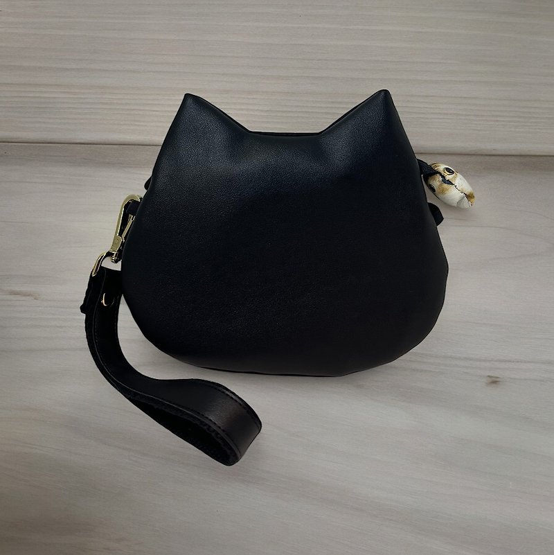 I love cats-cat-shaped clutch bag - Clutch Bags - Faux Leather 