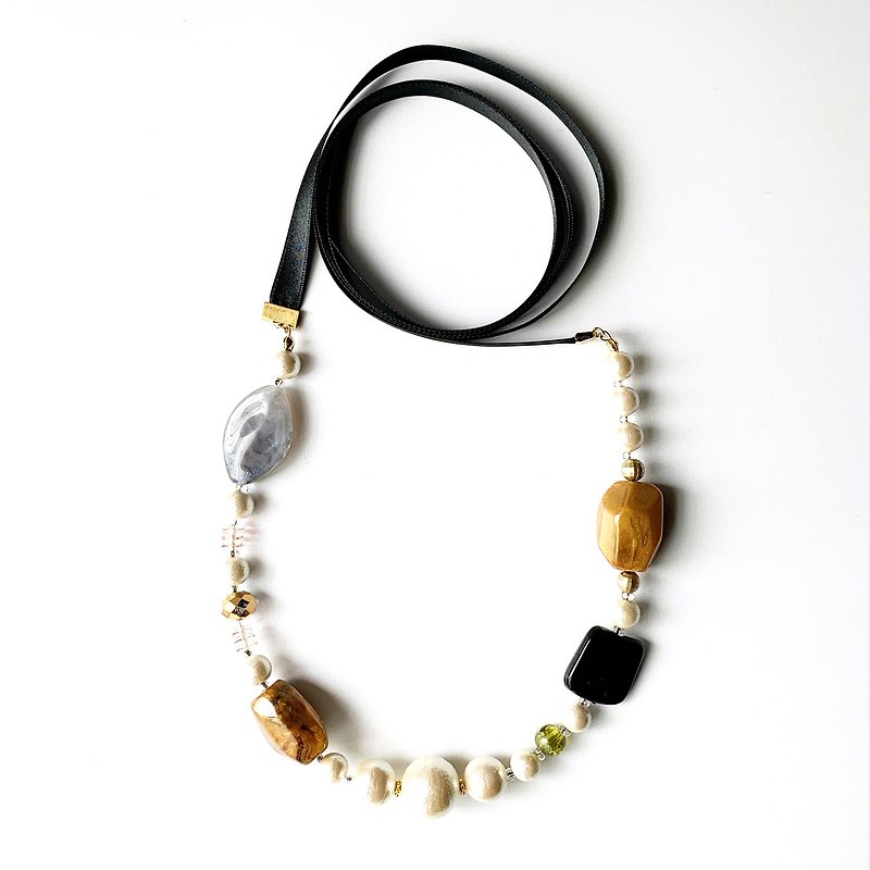 Cotton pearls and beads ribbon necklace - สร้อยคอ - พลาสติก สีทอง
