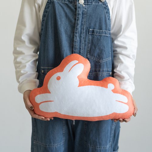 ITS CLOUD客製禮物 兔年禮物 兔飛猛進雙面抱枕 掛飾 兒童抱枕