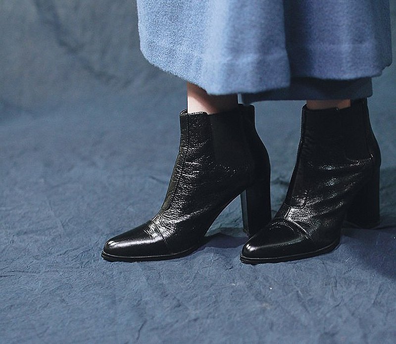 Minimalist side bandage thick with ankle boots leather high black - รองเท้าบูทยาวผู้หญิง - หนังแท้ 