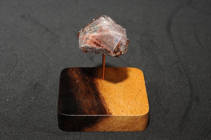 幽靈水晶/幻影/異相 礦石/水晶療癒擺件/靈修/開運/招財/破煞 - 擺飾/家飾品 - 水晶 