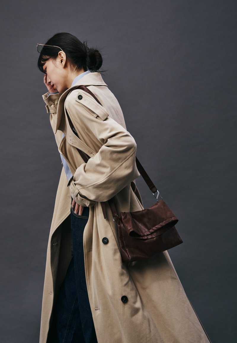 【pre-order】 esoteria commuter bag S - Josephine - Messenger Bags & Sling Bags - Waterproof Material Brown