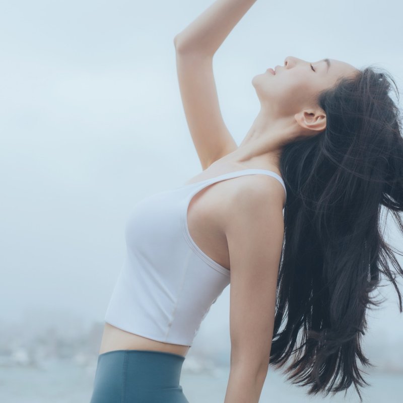 【MACACA】美好的美背心 - AIE1114 白 - 女運動上衣/背心 - 尼龍 白色