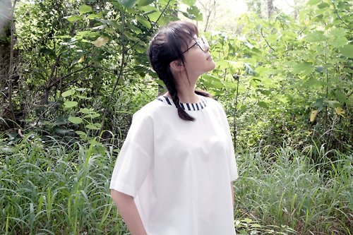 hikidashi 抽屜工作室 【現貨】平領落肩五分袖罩衫 | 白色棉拼條紋