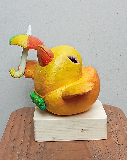 natlamoonstudio Yellow duck with rainbow umbrella