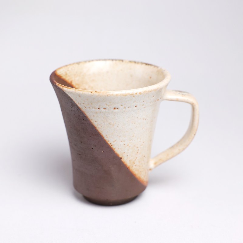 Mingya kiln l firewood Shino two-color cup cream white orange dark red coffee cup mug H8 - Mugs - Pottery Orange