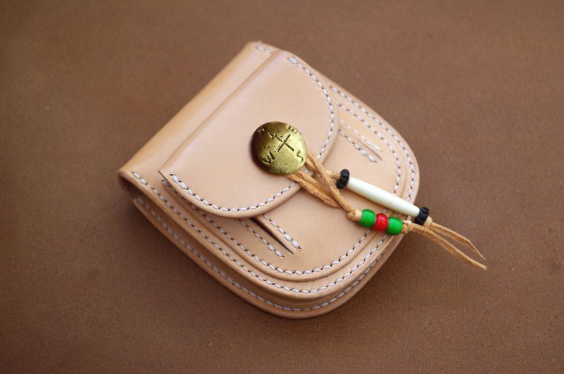 Saddle leather outer pocket wallet - กระเป๋าสตางค์ - หนังแท้ ขาว