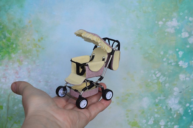 Miniature Baby  Stroller 12th scale, Miniature for dollhouse, - อื่นๆ - วัสดุอื่นๆ สึชมพู