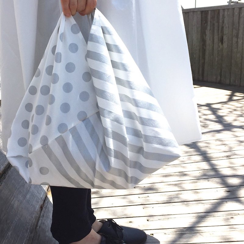 Handbag bag Azuma bag Polka dots and stripes Lame Silver M / harunohi - กระเป๋าถือ - ผ้าฝ้าย/ผ้าลินิน สีเงิน