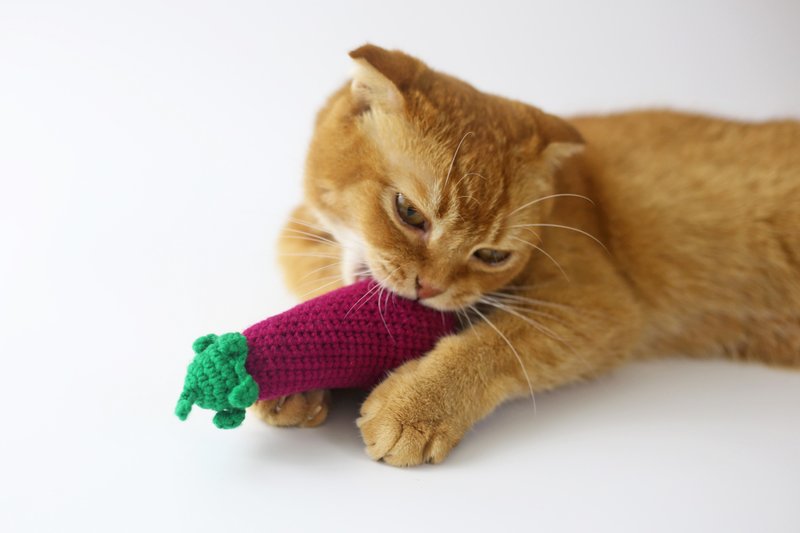 Eggplant Handmade Cat Straw Bag Cat Toys Cat Toys Catnip Toys Cat Grass Toys - ของเล่นสัตว์ - วัสดุอื่นๆ สีม่วง