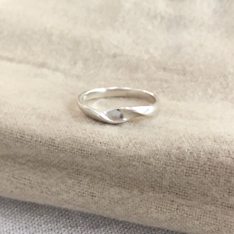 LIM-S wave streamline sterling silver ring female ring - General Rings - Other Metals Silver