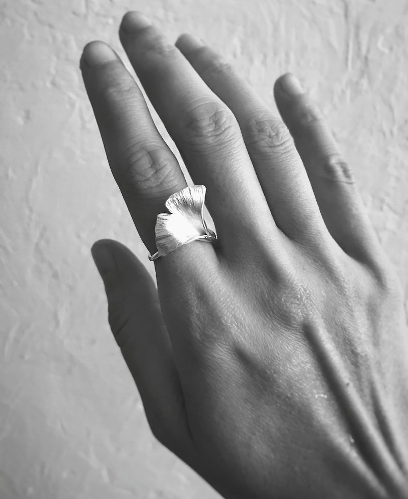 Ginkgo. Sterling Silver Ring - General Rings - Sterling Silver White