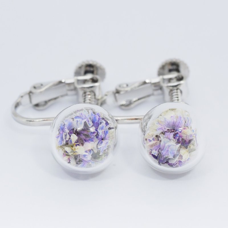 OMYWAY Handmade Dried Flower - Glass Globe - Earrings 1cm - ต่างหู - แก้ว สีน้ำเงิน