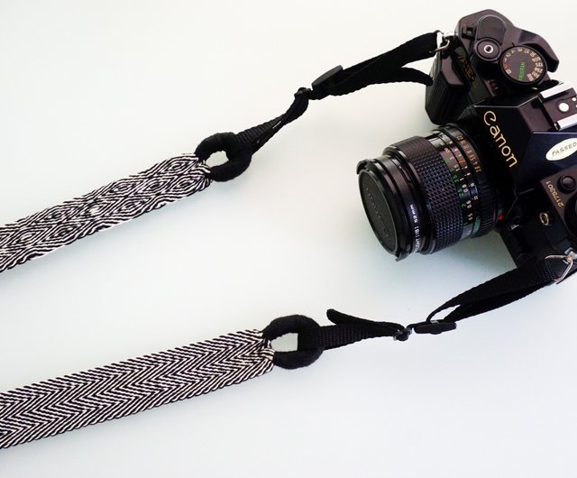 Camera Strap Bilateral Wide Hole Mobile Phone Crossbody Strap - Shop  sonoelefante Camera Straps & Stands - Pinkoi