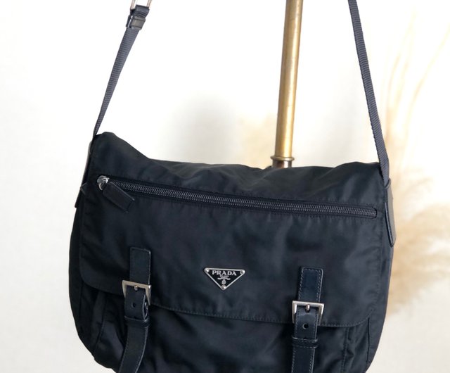 【ヴィンテージ】Rank:A☆PRADA BLACK ナイロン クロスバッグ Direct from Japan, branded used bag] PRADA Prada shoulder
