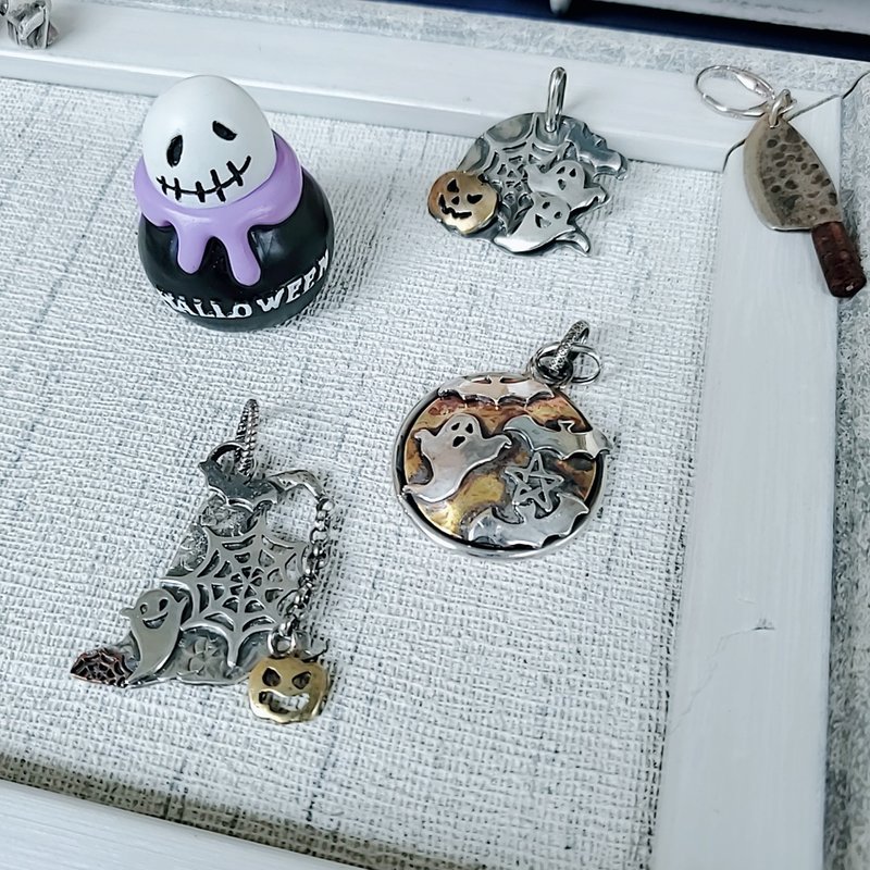 Trick or treat / 純銀黃銅手工墜飾 - 項鍊 - 純銀 金色