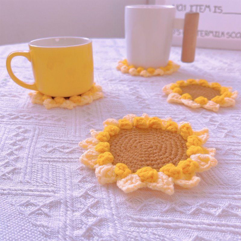 手工鉤織向日葵杯墊組 - 乾燥花/永生花 - 棉．麻 