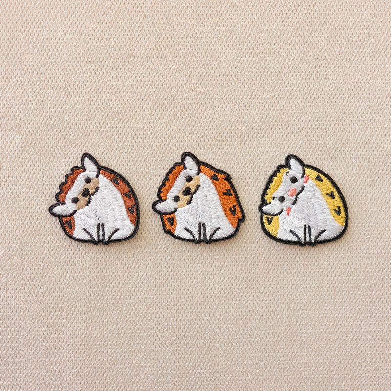 歪頭刺蝟 刺繡燙布章/別針 - 徽章/別針 - 棉．麻 咖啡色