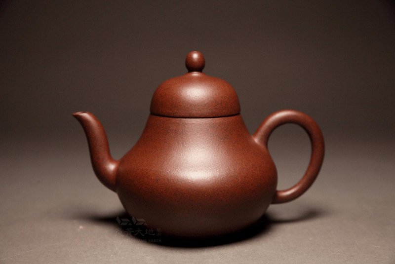 [Si Ting 1] Fat Boss Long Shan Tang extremely old black star soil ancient method purely handmade imitation ancient series 190cc - Teapots & Teacups - Pottery Brown