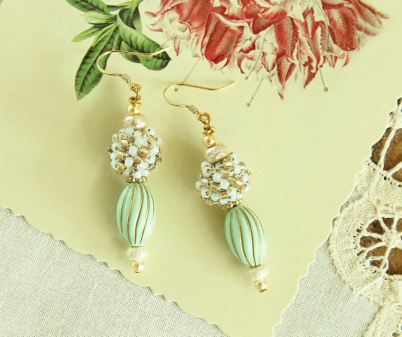 Princess Bobo Earrings/Ear clips Crochet Japanese Glass Beads 925 Sterling Silver Ear Needles Vintage Beads/ Vintage Style---Green - ต่างหู - แก้ว สีเขียว