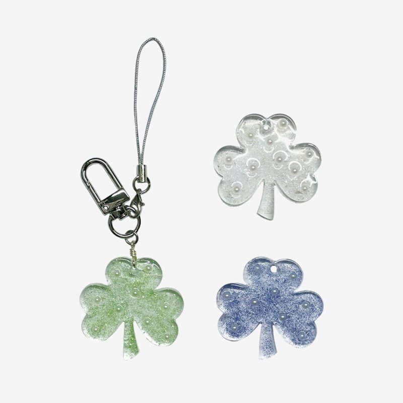 Glittery Three-leaf Clover Happiness Resin Bold Keychain Bag Charm Gift - 鑰匙圈/鑰匙包 - 其他材質 多色