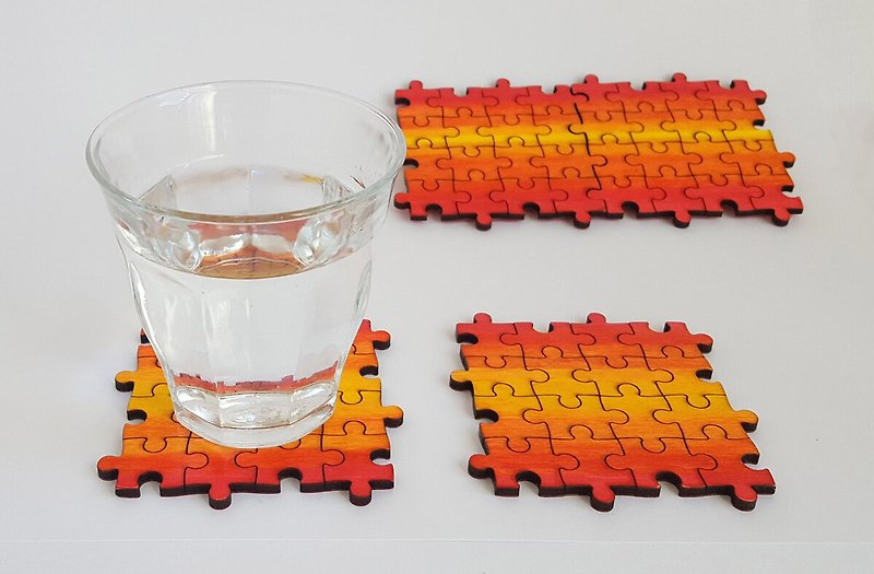 Combination jigsaw gradation coaster / wooden coaster with puzzle pattern 2 pieces set - ที่รองแก้ว - ไม้ สีแดง